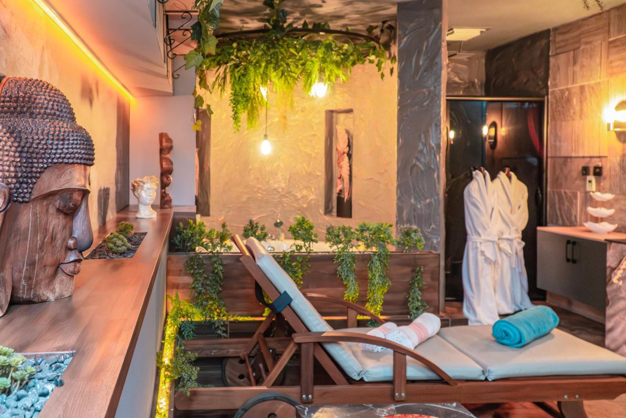Otel Royal Wings